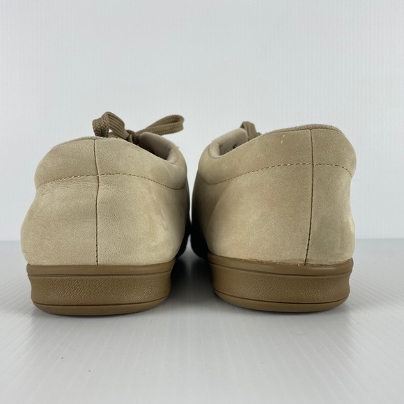 Easy Spirit Anti-Gravity Walking Shoes - Picture 4 of 11